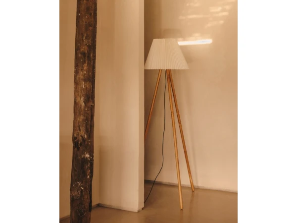 Vloerlamp BENICARLO - Massief Rubberhout Hout - Afbeelding 3